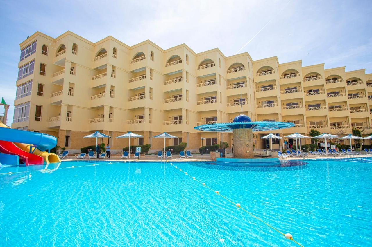Amc Royal Hotel & Spa Hurghada Bagian luar foto